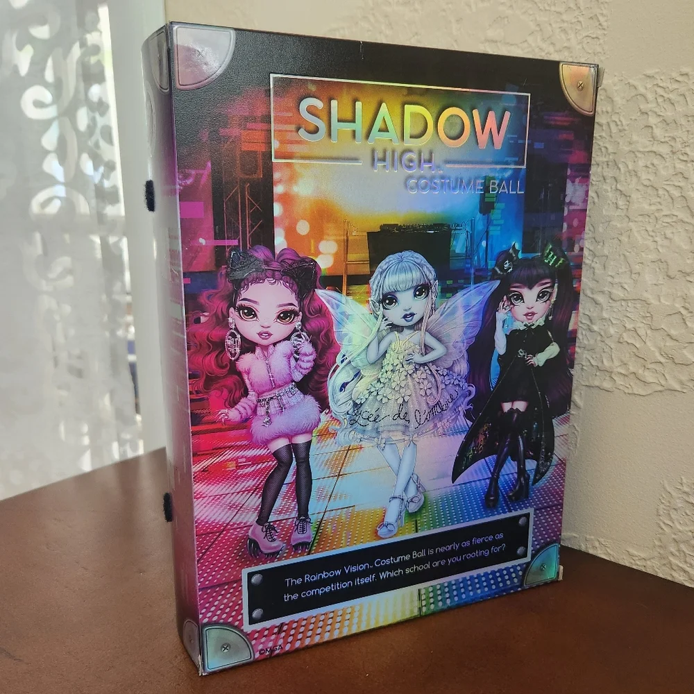 Rainbow Vision COSTUME BALL Shadow High – Lola Wilde (Pink) Fashion Doll